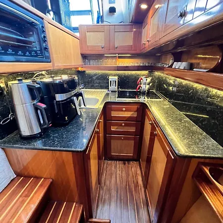 Exclusive 2 Botel Çeşme