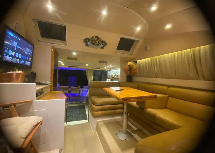 Exclusive 2 Ботель Кешме