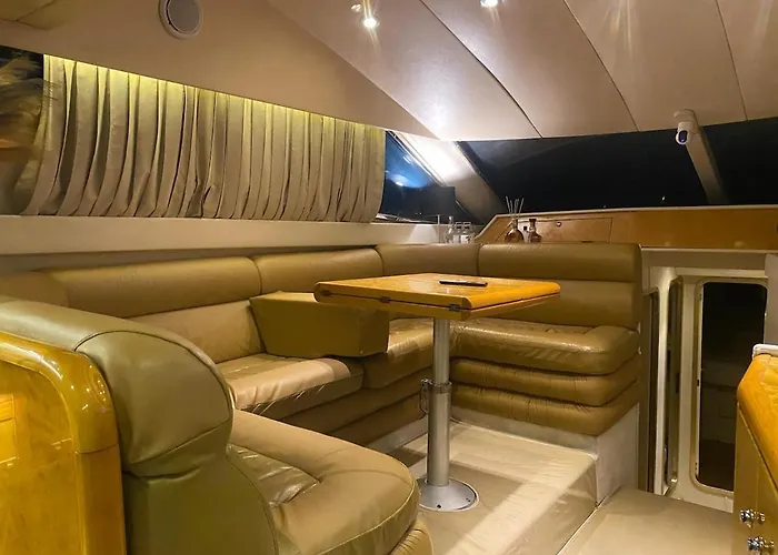 Exclusive 2 Ботель *