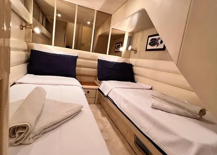 Exclusive 2 Ботель Кешме