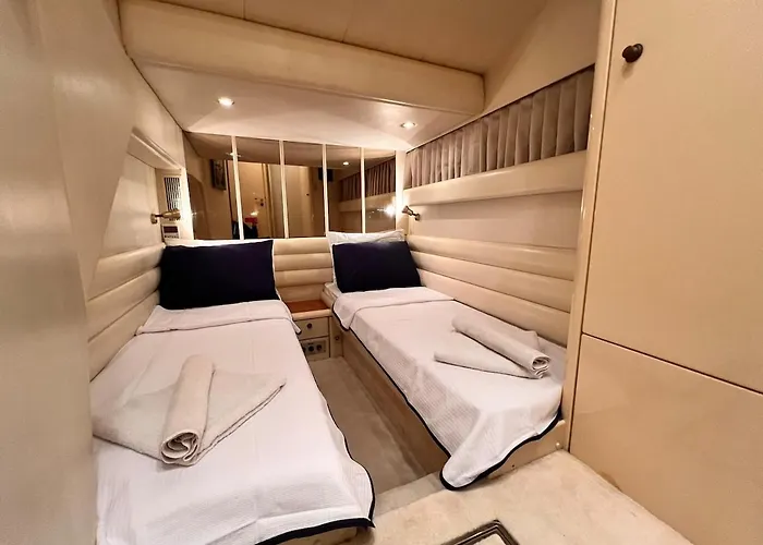 Exclusive 2 Ботель *