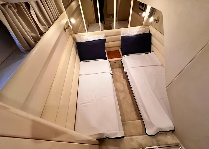 Exclusive 2 Ботель Кешме