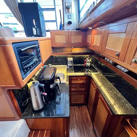 보트호텔 Exclusive 2