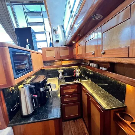 보트호텔 Exclusive 2