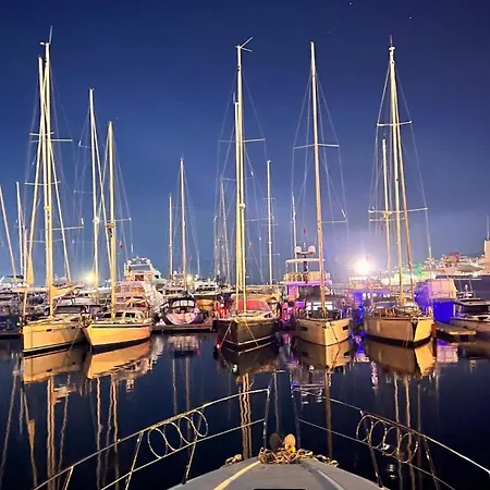 Exclusive 2 보트호텔