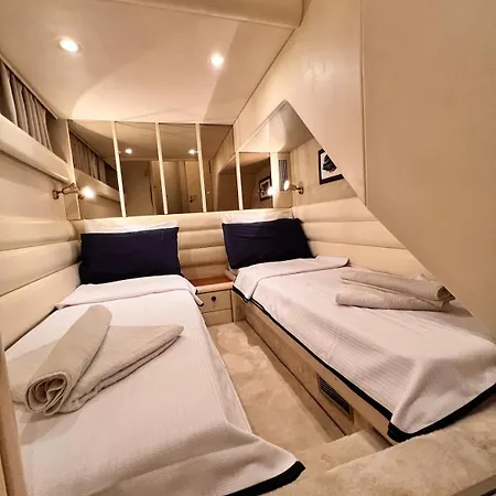 보트호텔 Exclusive 2 *