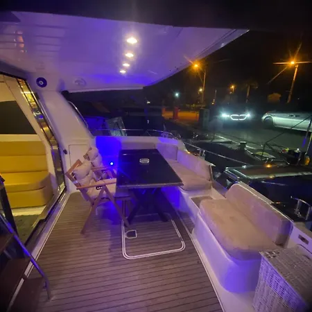 보트호텔 Exclusive 2 Çeşme